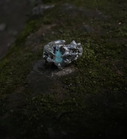Lace Fang Ring