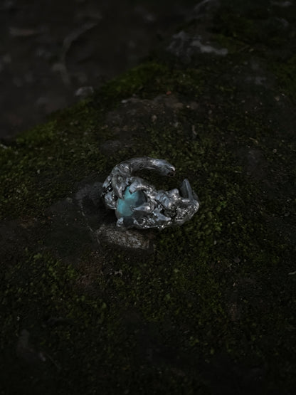 Lace Fang Ring
