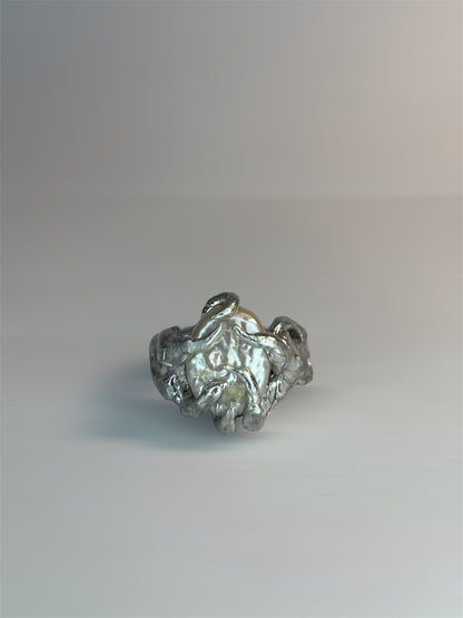 Mother of pearl ring