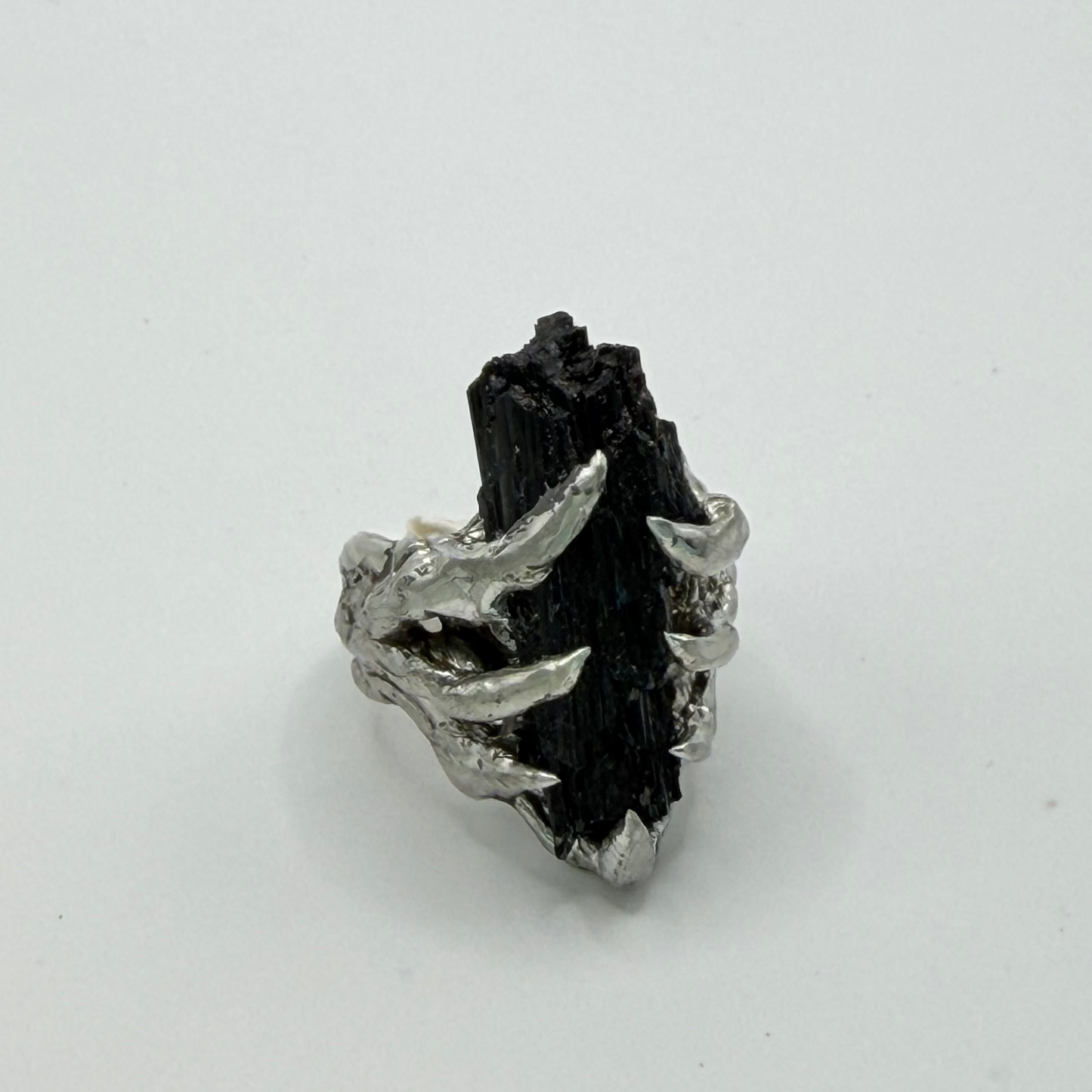 Black Current Ring